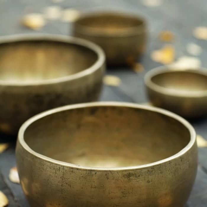 a picture of a bronze bowl -  the best singing bowl material