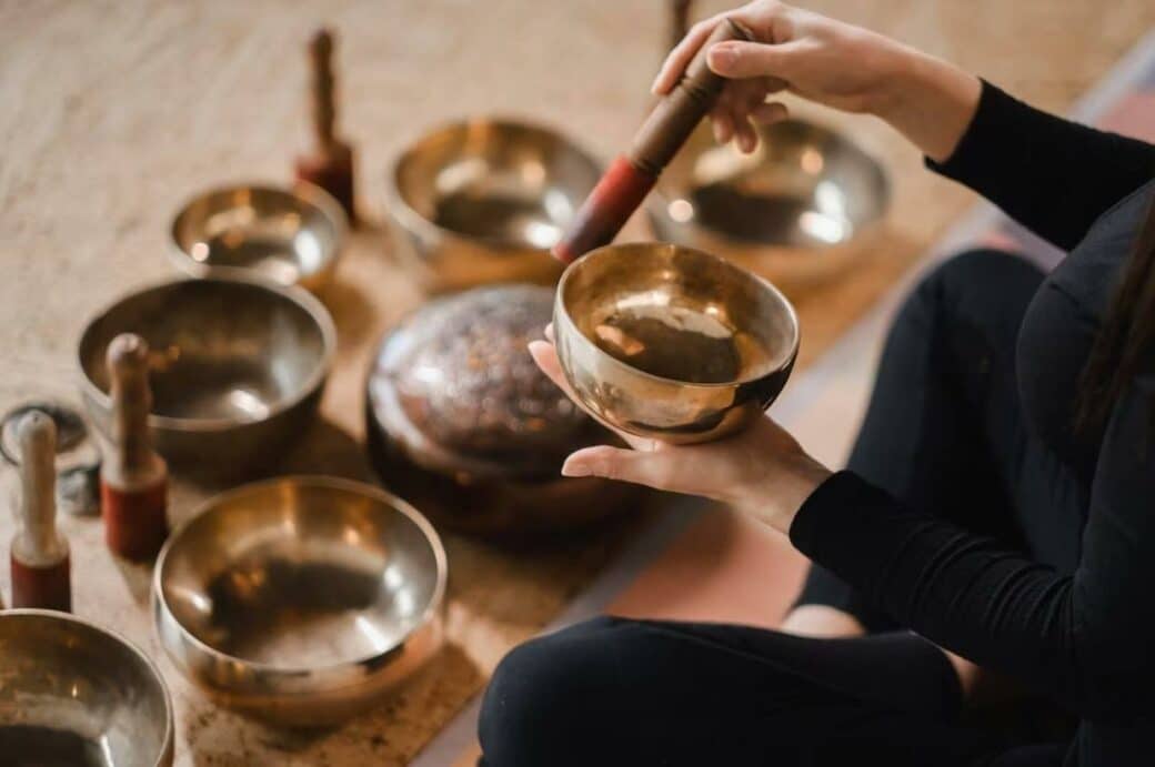 Using a Singing Bowls on Christian Worship